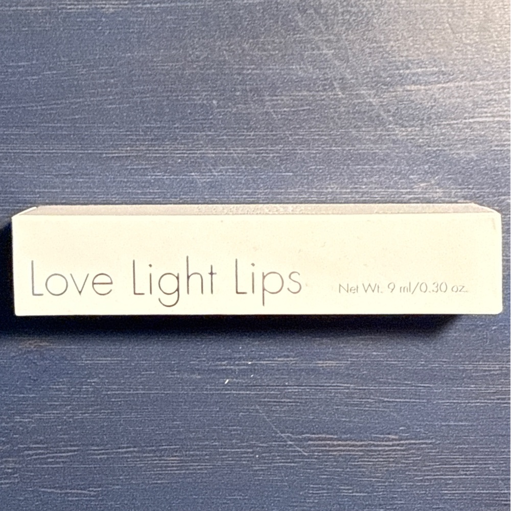 Grace Love Light Lips Lip Gloss with Mirror- Grace